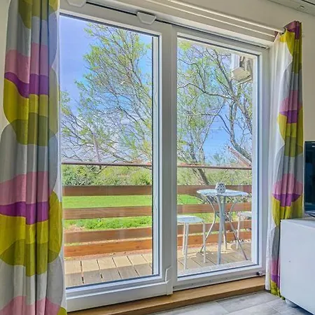 Local Family Apartment Fazana